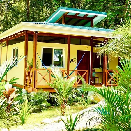 Peace Garden Spacious Bungalows- A Walk To The Beach Cocles Exterior photo