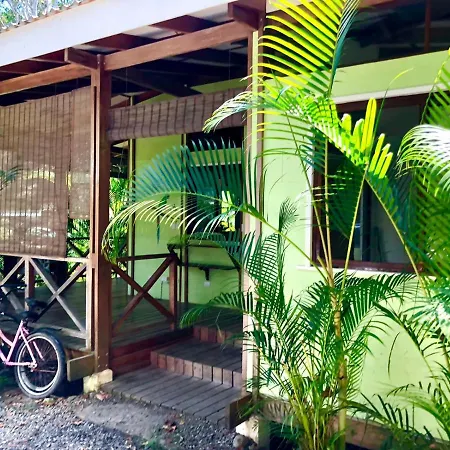 Peace Garden Spacious Bungalows- A Walk To The Beach Cocles Exterior photo
