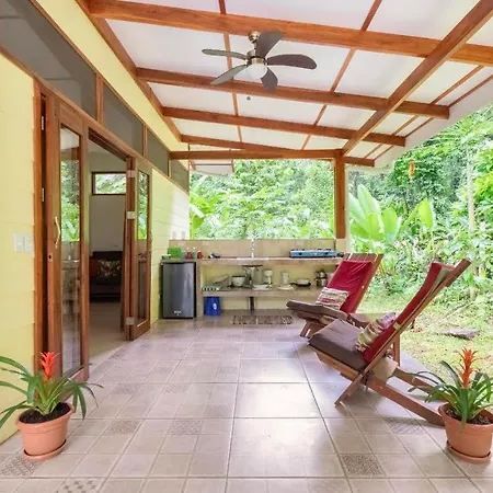 Peace Garden Spacious Bungalows- A Walk To The Beach Cocles Exterior photo