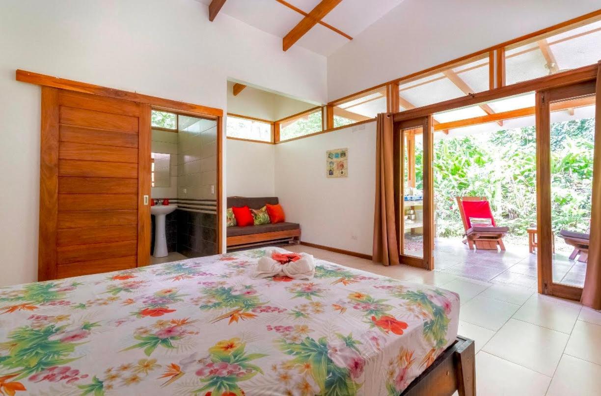 Holiday home Peace Garden Spacious Bungalows- A Walk To The